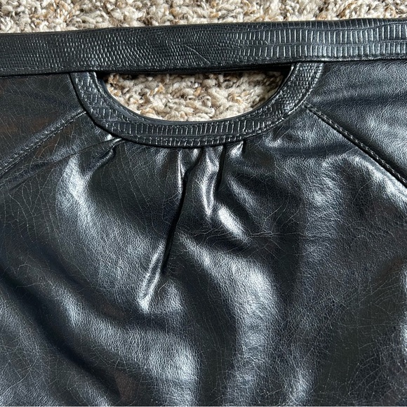 Azok Vintage Leather Clutch - Picture 4 of 15